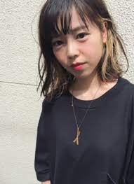 脱 量産型女子 ヘアは 内側インナーカラー で垢抜けちゃおう 4meee 黒髪 インナーカラー ヘアーデザイン インナーカラー ボブ