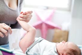 Overmann mein baby ist 9 wochen alt und bekommt beba start pre nahrung. Gruner Stuhlgang Beim Kind Ursachen Fur Die Ungewohnliche Stuhlfarbe