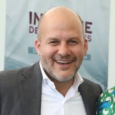 Mayra Barraza (@mayisbarraza)