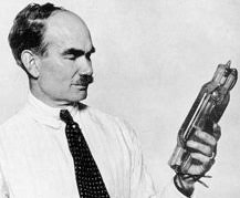 A History of the Radio