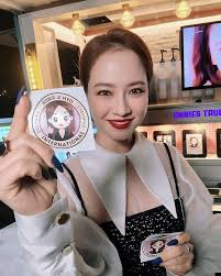 由 宋智孝 、南志鉉、蔡鍾協主演的奇幻 韓劇 《來魔女食堂吧》即將在七月開播，短短八集的長度非常適合不喜歡看長劇的人，改編自作家具尚熙的同名奇幻小說的內容也很. Trvs0qeoauczdm