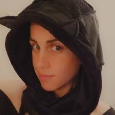 elle: "I love moss and I love frogs a…"