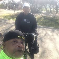 Finally cooled off enough (and give Chloe a bath (had to)🙄) to post the  ride. Pic credits to Ang (Joe, Sam, Gary and Richard were with us too)