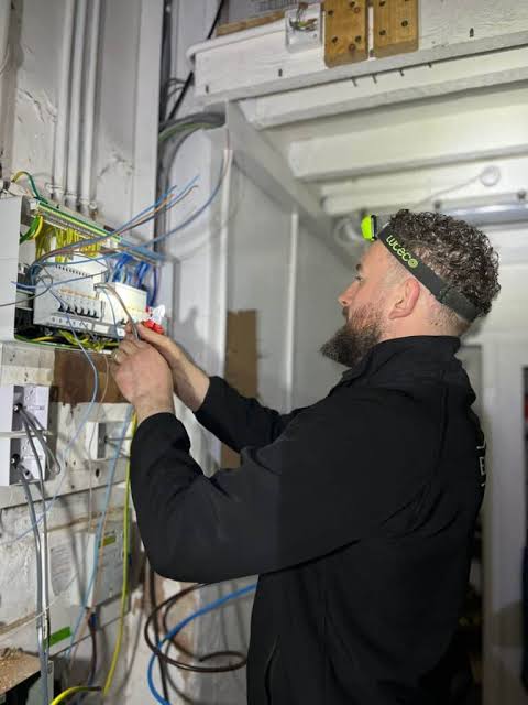 Consumer unit replacement in Bromley