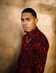 Esta vez la cantante mexicana anunció su nueva canción la luz, al lado del puertorriqueño myke towers y se mostró muy feliz por la noticia, aunque mientras towers solo comentó unos emojis de fuego y manos en forma de agradecimiento. Myke Towers Recibe Su Primera Nominacion A Premio Lo Nuestro Reggaetonsinlimite
