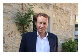 L'entrepreneur denis payre, adhérent au parti depuis 48 heures seulement, espère créer la surprise. Denis Payre Arretons De N Offrir Que Le Fn Comme 3e Voie Politique Vu D Ailleurs