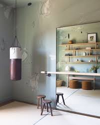 A stationary bike, treadmill or yoga mat easily blends in when perusing home gym decorating ideas, you will see a lot of different colors and set ups, but one attribute is always common: 17 Best Home Gym Ideas In 2021 Home Gym Design
