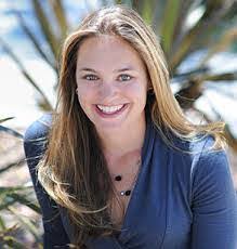 Amanda Wittenauer's Instagram, Twitter & Facebook