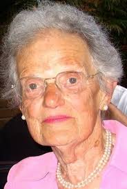 Ruth Grey's Instagram, Twitter & Facebook