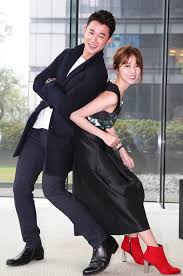 邵雨薇（1989年9月21日－）是台湾女演员，出生于高雄市。 for faster navigation, this iframe is preloading the wikiwand page for 邵雨薇. å´æ…·ä»é‚µé›¨è–‡æ‹æƒ…å…¬å¼€åŽåŒæ–¹å‰ä»»çš†é€ç¥ç¦ æ‰‹æœºæ–°æµªç½'