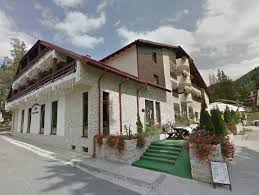 Lodging in poiana brasov center and nearby. Hotel Poiana Ursului Poiana Brasov