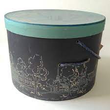 Large G Fox Co Hat Box With Original Delivery Tag And Handle Hartford Ct Vintage Hat Boxes Hats Vintage Hat Box