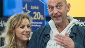 Wiceprezydent piotr kowalczuk poinformował, że rezygnuje z funkcji z powodów osobistych. Janusz Chabior Wspomina Pierwsza Randke Z Zona Polaczyl Nas Losos Jej Podobalo Sie Cos Innego