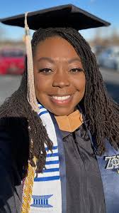 Late post: I gotta shout out my Niecey Pooh, Jada Lawson, for graduating  right before Christmas with her MBA from LSU- Shreveport. So proud of her  accomplishment. 👏🏾👏🏾🙌🏾🙌🏾🎉🎉🔥🔥🤏🏾🤏🏾 #shemasteredit #masteredit  #MBA #graduatedegree #