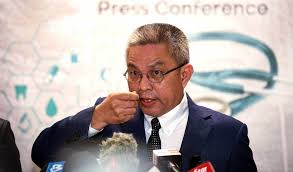 Adham baba ketika bercakap pada sidang media secara maya. Covid 19 110 New Cases Reported In The Country Tally Now 900 Dr Adham Baba