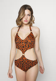 Freya+ is a refinement of the original freya, with higher performance, more features, and enhanced ease of use. Freya Roar Instinct Padded Cut Out Halter Suit Badeanzug Cognac Black Cognac Zalando De