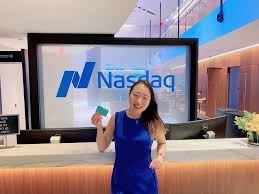 Founding team is made up of immigrant founders who all felt the challenge of getting a credit card as foreign nationals. Poets Quants Haas Mba S Startup Looks To Shake Up Credit Card System