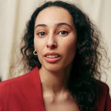 Clarissa Blake (@ClarissaRozel)