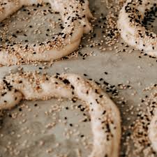 Sesamringe Einfach Selbst Gemacht Authentische Griechische Koulouri Rezepte Griechische Kuche Lecker