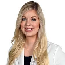 Amanda Eades's Instagram, Twitter & Facebook