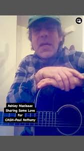 🎻 Ashley Macisaac sharing some love for...