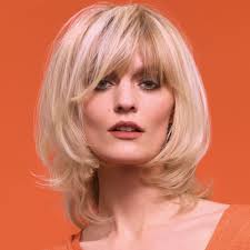 Coiffure cheveux lisse coup de cheveux mi long cheuveux de. Coiffure Femme 2020 Mi Long