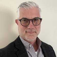 Dale Chung's Instagram, Twitter & Facebook