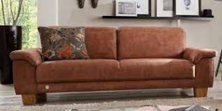 Braunes sofa mit stoffbezug isoliert auf weissem hintergrund. Couch Sofa 2 5 Sitzer Textilsofa Stoff Braun Holzfusse Kaltschaumpolsterung Lanatura