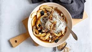 Rezept Sauerkraut Variationen Mit Kartoffelstampf Und Wurstchen Ndr De Ratgeber Kochen Rezepte Lebensmittel Essen Essen