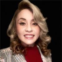 Beth Castaneda's Instagram, Twitter & Facebook