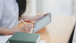 Puoi consultare l'orario delle lezioni sul portale dedicato. Universita Come Riprendono Le Lezioni In Tutti Gli Atenei La Lista Completa