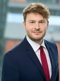 Dentons przyjęła grupę prawników projektowych i finansowych z DLA Piper