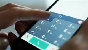 A chi non è mai capitato di ricevere una telefonata da un numero non presente in rubrica? Chi Risponde Al Telefono Se Ne Pentira Ecco Le 5 Nuove Truffe Che Fanno Impazzire I Consumatori