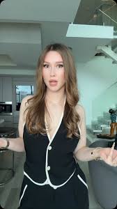 Video by 𝒮𝑜𝓃𝒹𝓇𝒶 𝐵𝓁𝓊𝓈𝓉￼ on Threads