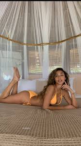 Chantel Jeffriess Feet << wikiFeet