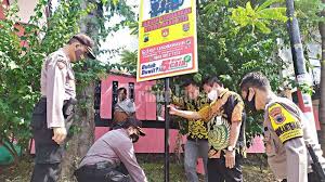 Siap melayani dalam pendanaan segala sektor. Polsek Tembalang Semarang Peringatkan Orangtua Lewat Spanduk Balap Liar Jangan Korbankan Nyawa Anak Tribun Jateng