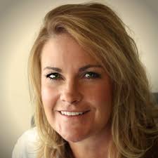 Mary Schilling's Instagram, Twitter & Facebook