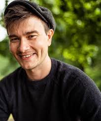 Samuel Fink's Instagram, Twitter & Facebook