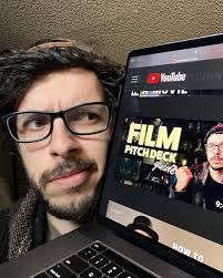 Ryan Godoy's Instagram, Twitter & Facebook