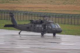 Ruben Van Essen Compartio Una Publicacion En Instagram Us Army Uh 60m Black Hawk Taxiing To Runway 21 Eindhoven Air In 2020 Fighter Jets Fighter Sci Fi Spaceship