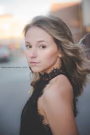 Erin Hinebaugh's Instagram, Twitter & Facebook