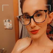 Danielle Guinn (@deeguinn) • Threads, Say more