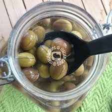 Le olive ascolane sono una varietà tipica della zona del piceno, insignita del dop. Olive In Salamoia Facili E Buone Italianchips