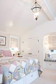 Try our tips and tricks for creating a master bedroom that's truly a relaxing retreat. Decorating With Quilts Town Country Living