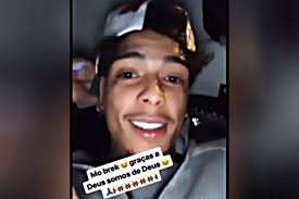 Talvez agora você esteja interessado no livro baixar musica do mc kevinho turutum, aqui exibimos uma variedade de livros interessantes para ler. Mc Kevin E Colega Funkeiro Sao Detidos Em Hotel Por Porte De Droga Veja