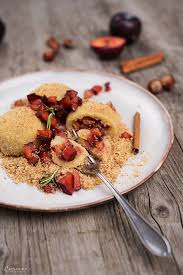 Rezept Fur Traditionelle Zwetschgenknodel Ein Osterreichischer Klassiker Rezept Zwetschgenknodel Rezepte Knodel