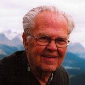 Warren Finney's Instagram, Twitter & Facebook