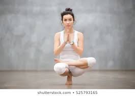 Hint felsefesine dayanan yoga hem bedeni hem de zihni geliştirmeyi içerir. Hot Yoga Nedir Hot Yoga Nin Faydalari Ve Zararlari Nelerdir