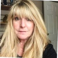 Donna Jankowski's Instagram, Twitter & Facebook