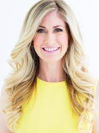 Styles Drybar The Nation S Premier Blow Out Salon And Blow Dry Bar Drybar The Nation S Premier Blow Out Blow Dry Hair Blowout Hair Loose Curls Long Hair